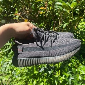 Mens 6 Yeezy Black